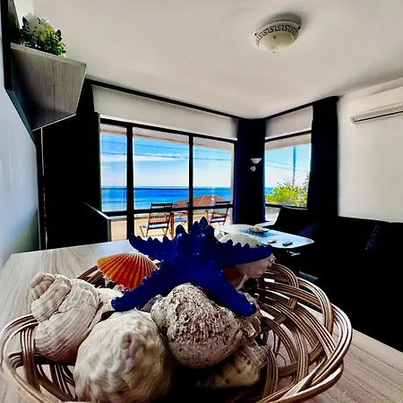 Blue Sunrise Comfort Apartament *